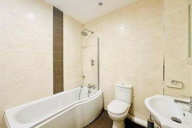 1 bed flat, Elm Avenue, Beeston, Nottingham, NG91BU - Image 1